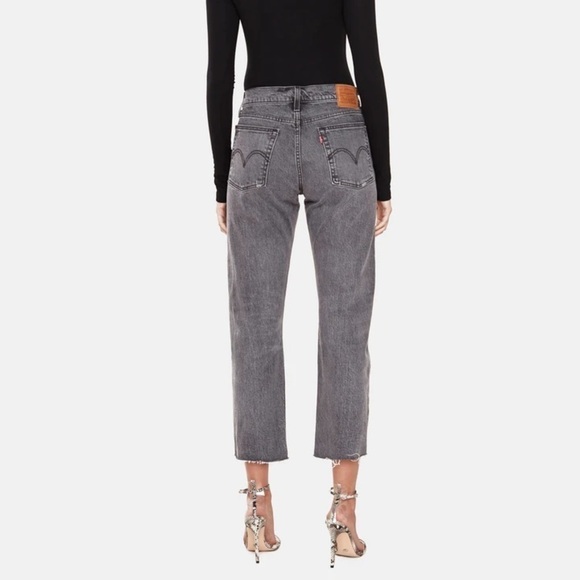 Levi’s Wedgie Straight Jeans - Picture 3 of 15